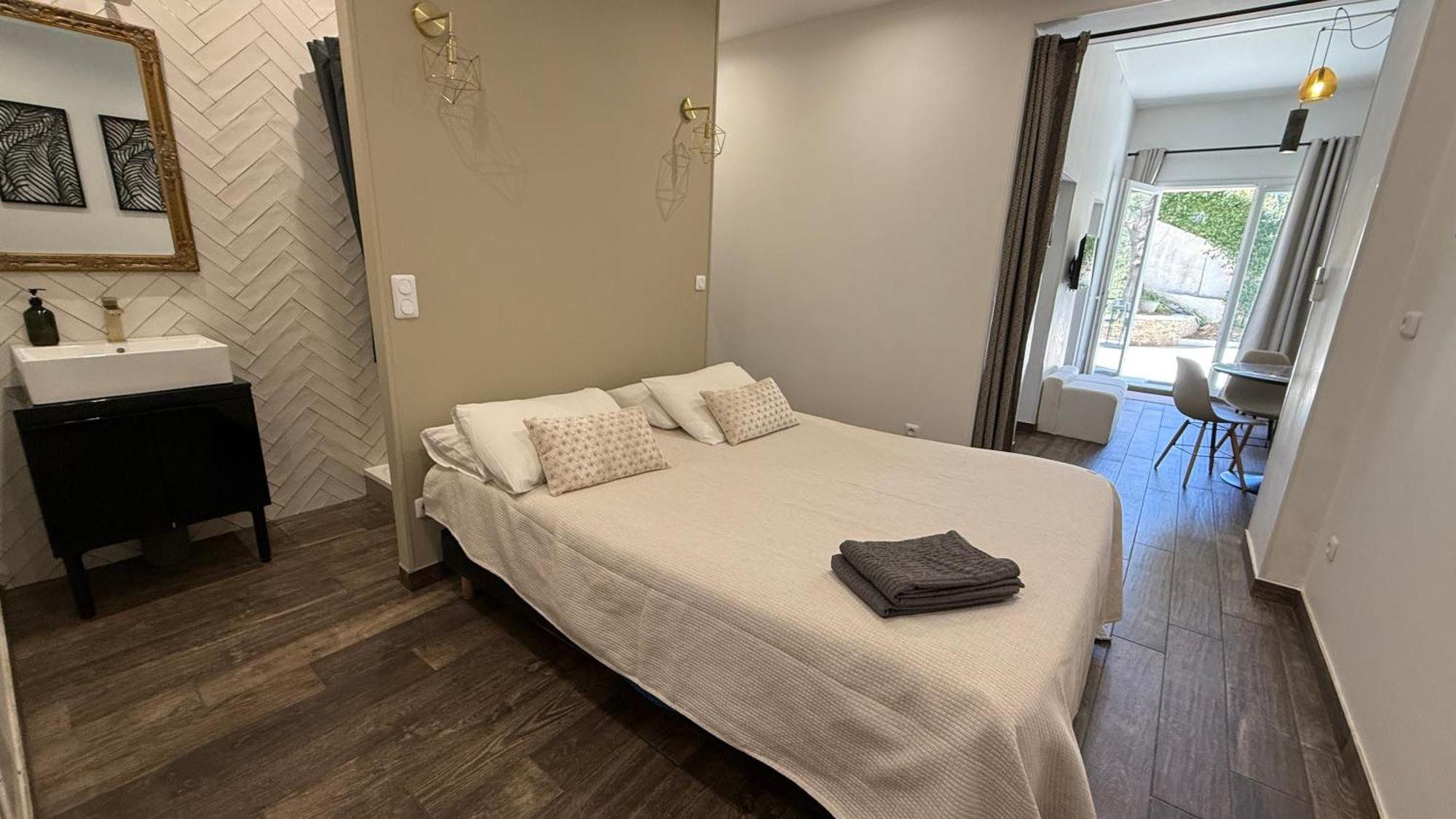 A Casa Corbaia Appartement 40 M2, Jardin Prive, Parking, Proche Centre Ville Et Mer Apartment 40 M2, Private Garden Parking Near Town Center And Sea Port And Airport Bastia  Eksteriør bilde